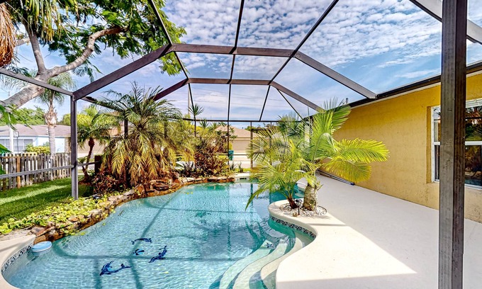 Tropic Casa | Charming home with private pool & lanai - centrally located