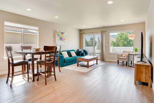 East Wenatchee Casa | Charming Home with Mtn and Columbia River Views!
