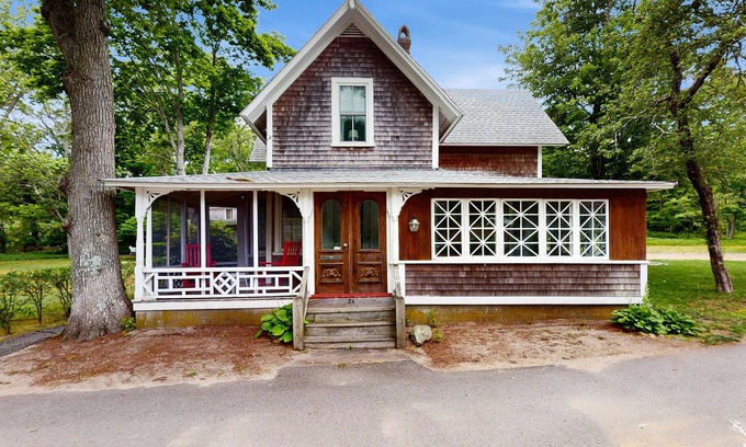 East Chop Casa | Charming home with walkable beach, large yard, deck, fire pit, and A/C