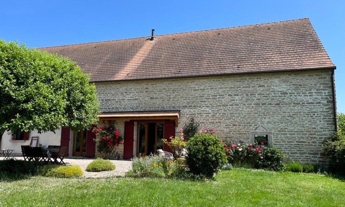 Allerey-sur-Saone Casa | Charming house, in a wooded park, 15 minutes from Beaune and Chalon sur Saône.