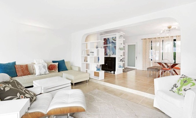 Argonaut Isle Casa | Charming House Bayfront 3bed 2bath