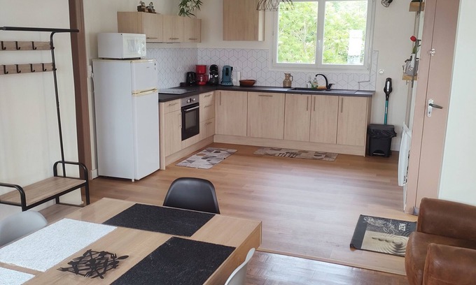 La Jarrie Casa | Entre mer et campagne-Casa-Familiar-Baño privado con bañera-Vista al Jardín