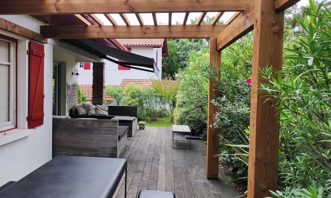 Guethary Casa | Encantadora villa vasca en el corazón de Guethary