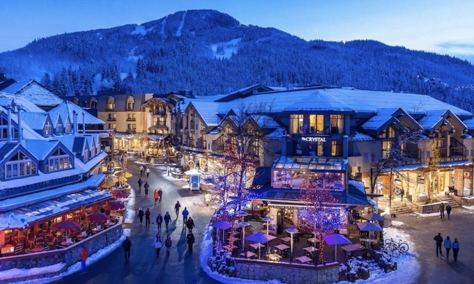 Brio Chalet De Esquí | New Listing Discount - Charming Ski Chalet Close to Everything 30+ days