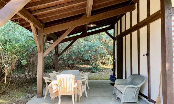 Piraillan Casa | Charming house on a large garden, close to the Piraillan market.