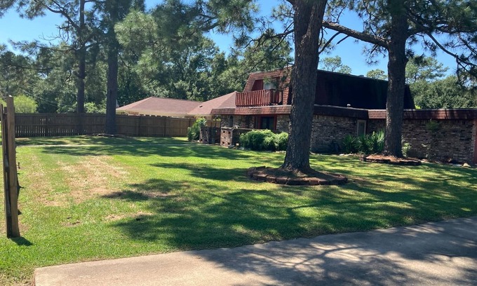 Bridge City Casa | Charming house in Bridge City with AC & Free WIFI