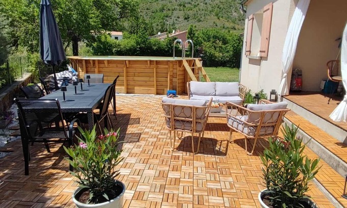 Les Omergues Casa | Casa con Encanto en Provenza – Piscina & Naturaleza