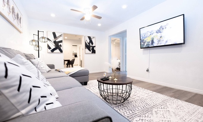 East Tampa Casa | Charming House in Ybor