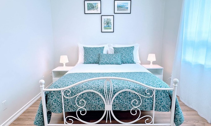 Richmond Hill Casa | Charming house near local dining & shopping