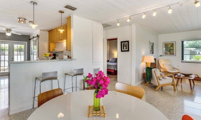 Englewood South Casa | Charming house near beach.