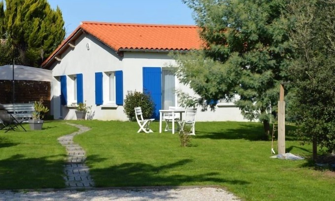 Vertou Cabaña | Casa de vacaciones moderna, cerca de Nantes, con jardín privado y todas las comodidades