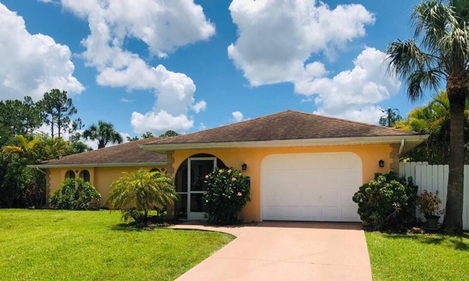 Joel Casa | CHARMING HOUSE