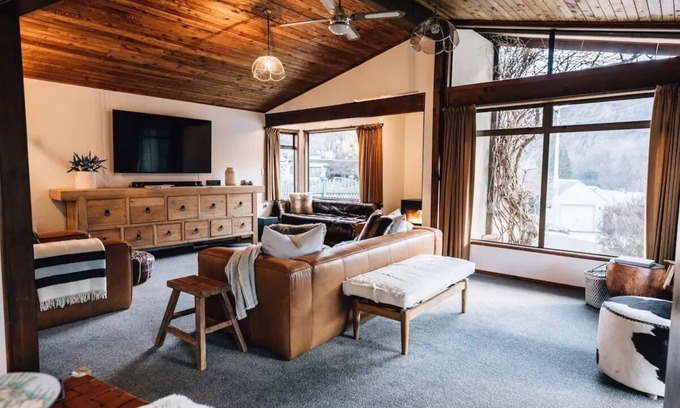 Arrowtown Casa | Charming House With all the Home Comforts