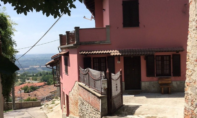 Novello Casa | Encantadora casa con fantásticas vistas y en el centro de Novello.