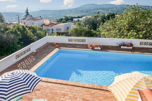 Quinta das Raposeiras Casa | Charming House with Pool in Faro