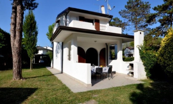 Bibione Lido dei Pini Villa | Encantadora casa con jardín privado