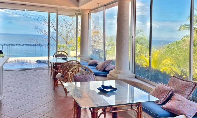 Punta Leona Casa | Charming house with incredible ocean views in Punta Leona