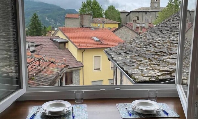 Corniglio Apartamento | Charming in the village - Apartment Maria