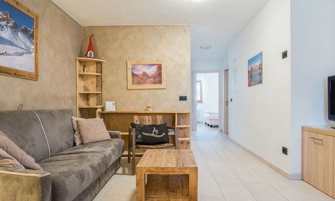 Pera Apartamento | Charming Apartment Il Mondo di Patty 3 with Mountain View, Wi-Fi & Garden; Parking Available, Pets Allowed upon Request