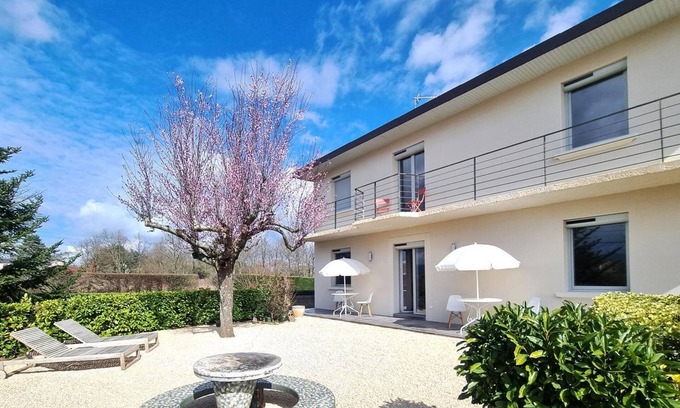 Riorges Cabaña | Gîte confortable avec jardin, 2 chambres, équipements modernes, parking sécurisé - Riorges, Roannais