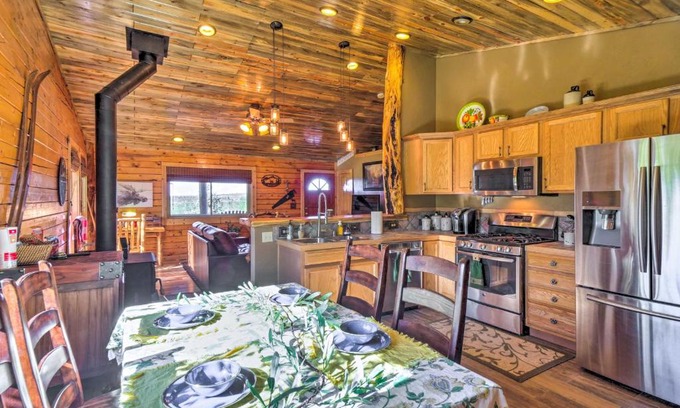 Indian Mountain Casa | Charming Jefferson Retreat with Deck and Grill!