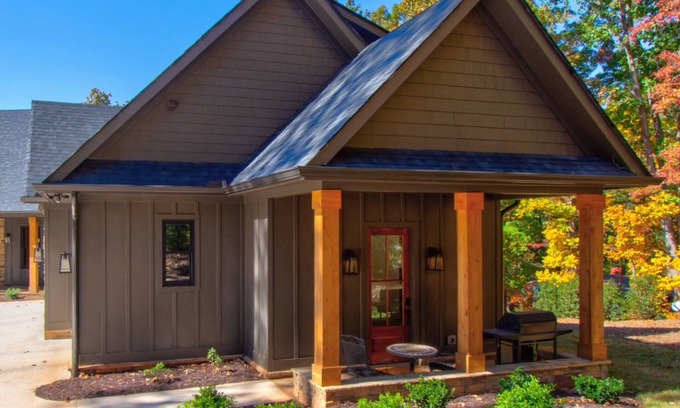 Reed Creek Apartamento | Charming Lakefront Apartment
