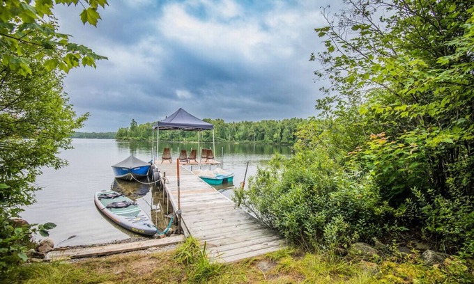 Nominingue Cabaña | Cozy Lakeside Cottage | Lac Blanc, Nominingue - Family Escape in the Laurentians
