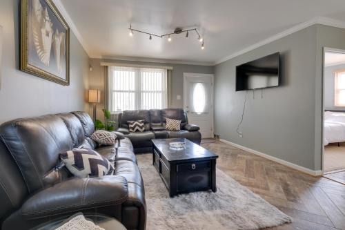 Landover Casa | Charming Landover Home with Yard about 10 Mi to DC!