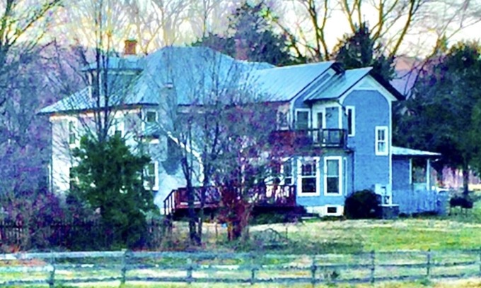 Afton Otro | Charming large farmhouse, farm animals, 27 acre, close wineries, hiking, history