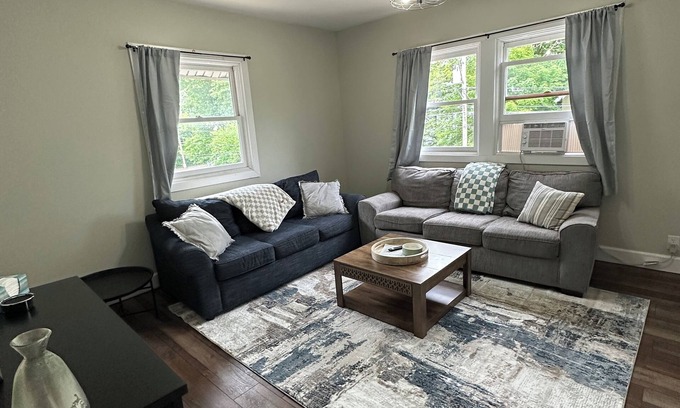 Cortland Apartamento | Charming Lincoln 4BR Apt