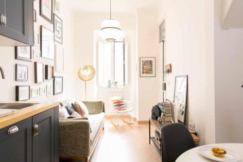 Santo Amaro Apartamento | Charming Lisbon Home with Terrace St Amaro
