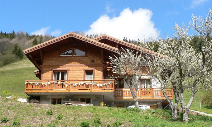 Bellevaux Chalet De Esquí | Charming little nest in the mountains