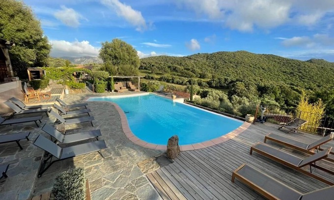 Sartene Chalet De Esquí | Encantadora casita de madera