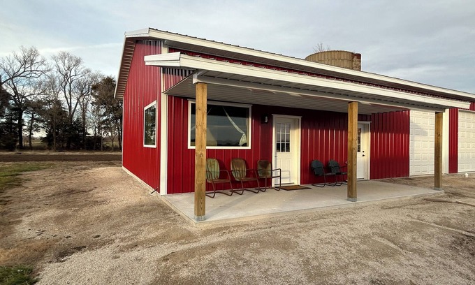 Lamont Cabina | Charming lodge with 2 bedrooms and WiFi, AC just outside Olpe