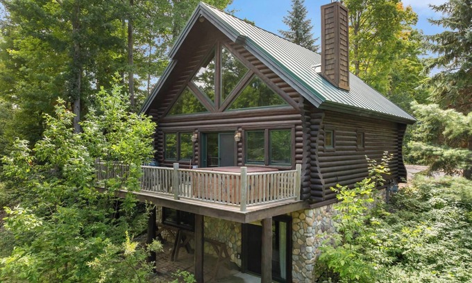 Boyne City Chalet De Esquí | Charming Log Cabin Just Steps from the Slopes at Boyne Mountain