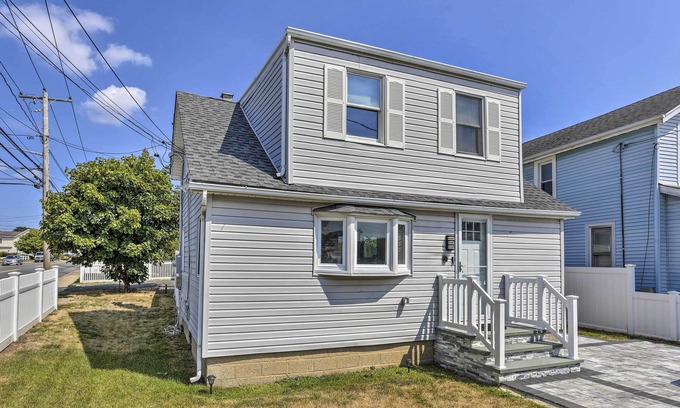 Bellmore Casa | Charming Long Island Home Near Beaches & Golf