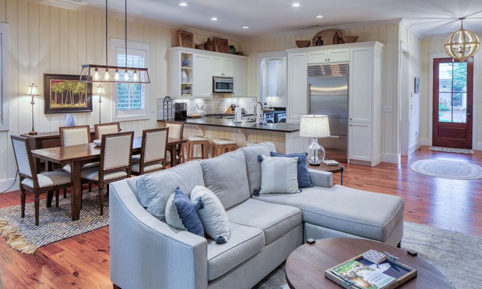 Palmetto Bluff Casa | Charming Lowcountry Cottage in Palmetto Bluff