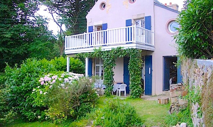 Plougasnou Casa | Hermosa casa del propietario de 1850 llena de encanto con vista al mar