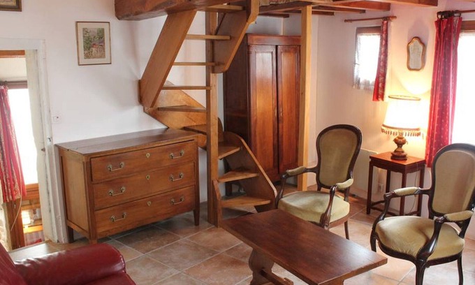 Loches Cabaña | Alojamiento único en 3 niveles, histórico y acogedor, en el corazón de la ciudad medieval de Loches