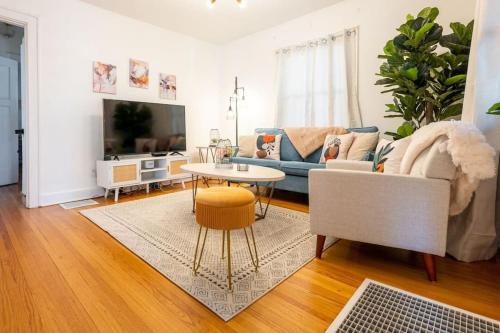 Terre Haute Apartamento | Charming Modern Farmhouse Retreat