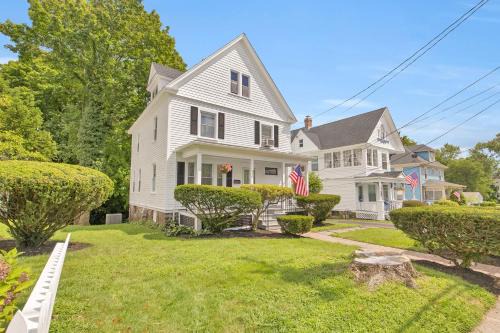 West Hartford Casa | Charming New England Home in West Hartford Center