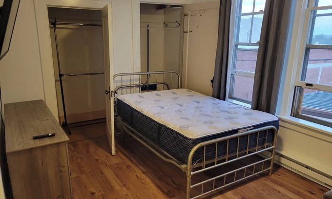 Malta Apartamento | Charming newly remodeled studio apartment in wonderful Malta with AC, WiFi