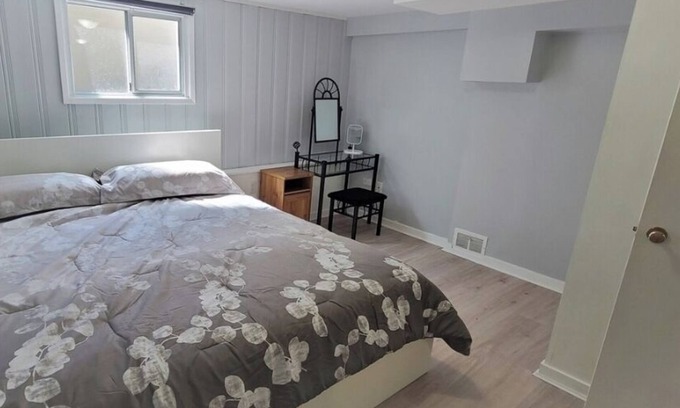 Grand Boulevard Casa | Charming North Van Place