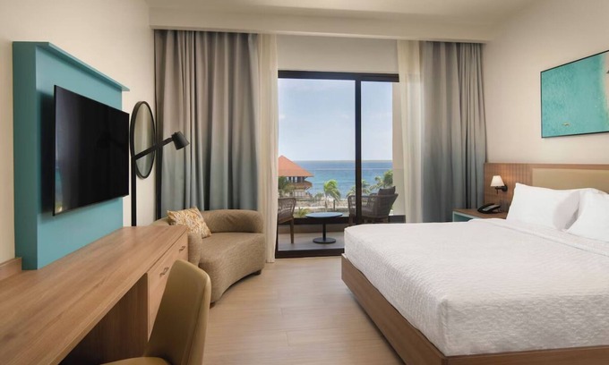 La Romana Hotel | Charming Oceanfront Stay – Warm Escape w/Incredible Waterfront Views