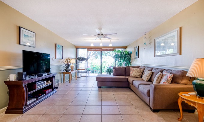 Islamorada Condominio | Charming oceanfront condo with pool, beach access, tennis, & washer/dryer
