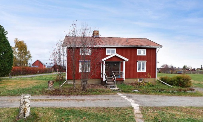 Ojebyn Casa | Charming old 3BR house w/ open location near Piteå and Markbygden