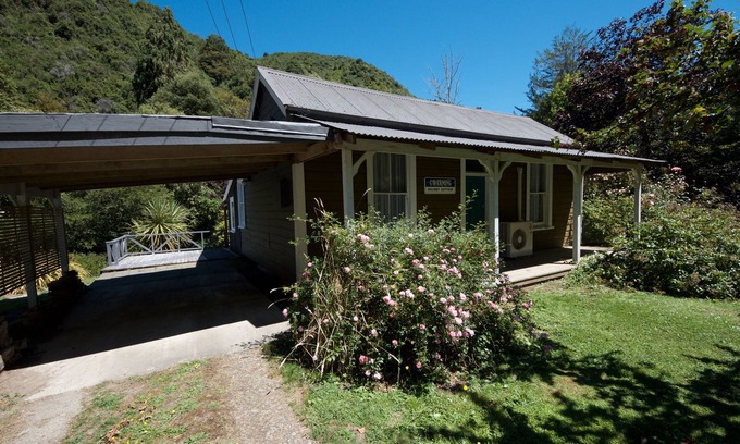 Reefton Casa | Encantadora casa de campo de estilo antiguo.