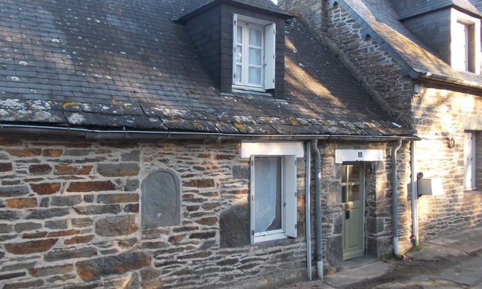 Plelauff Cabaña | Encantadora casa rural de una cama al lado del canal y del encantador pueblo antiguo en una hermosa zona