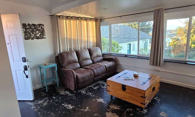 Contra Costa County Apartamento | Charming One Bedroom Apartment with View of the Carquinez Straits