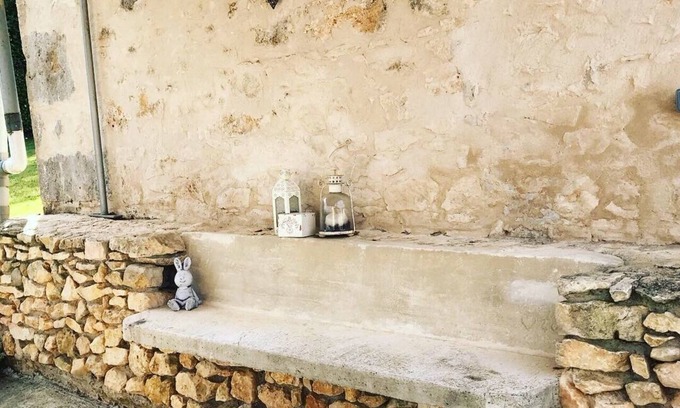 Varaignes Cabaña | Encantadora cabaña de un dormitorio y casa de huéspedes